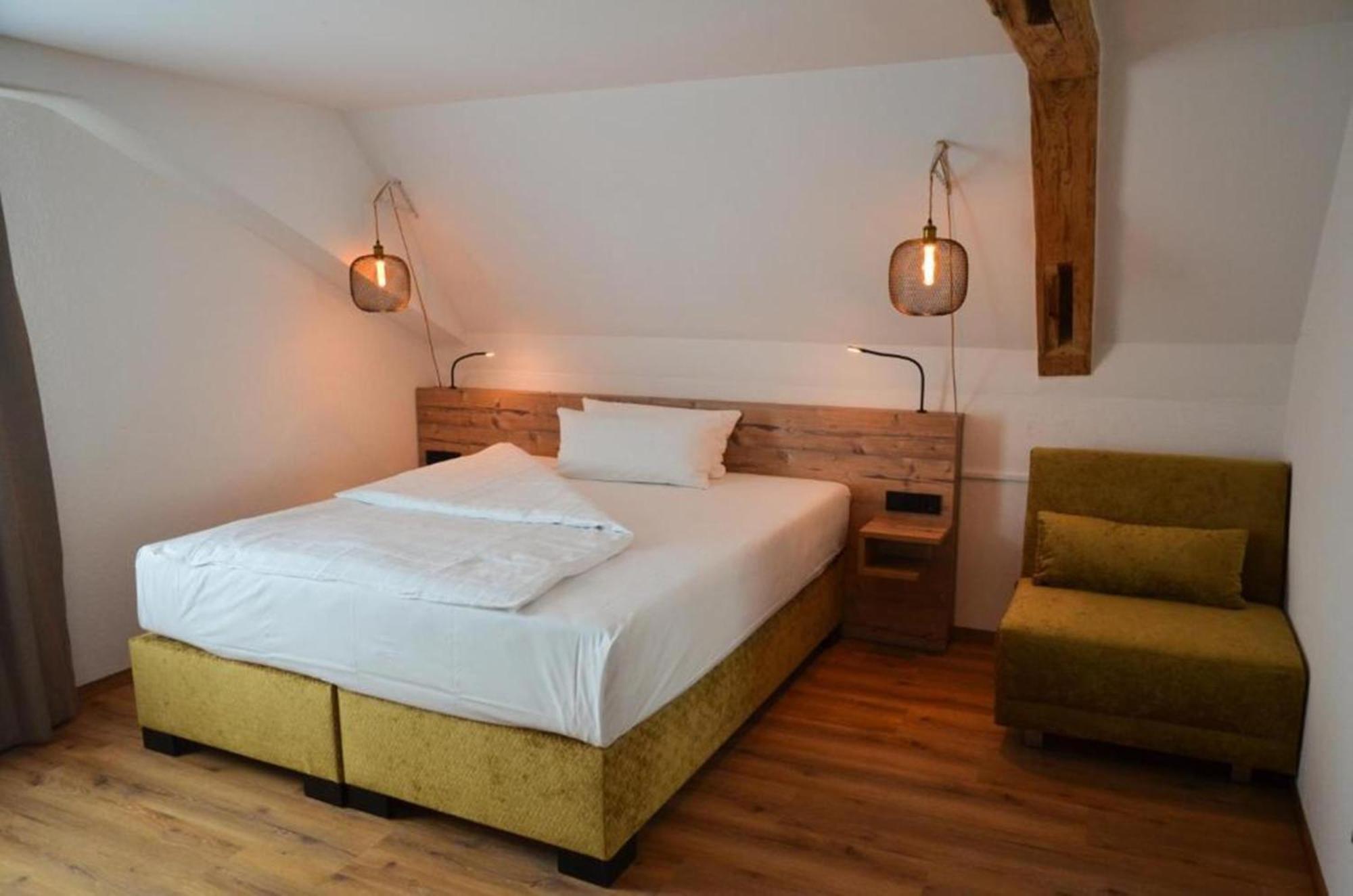Gasthof Zum Ritter - A Cozy Historical Landmark Ulm Extérieur photo